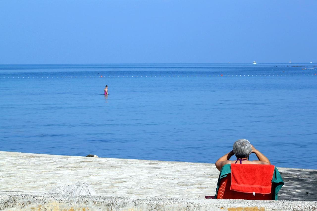 Apartments With A Parking Space Umag - 7110 Exterior foto